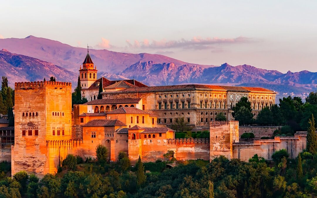 Un Día (o Dos) en Granada: Descubriendo el Esplendor de La Alhambra para los Aficionados al Glamping